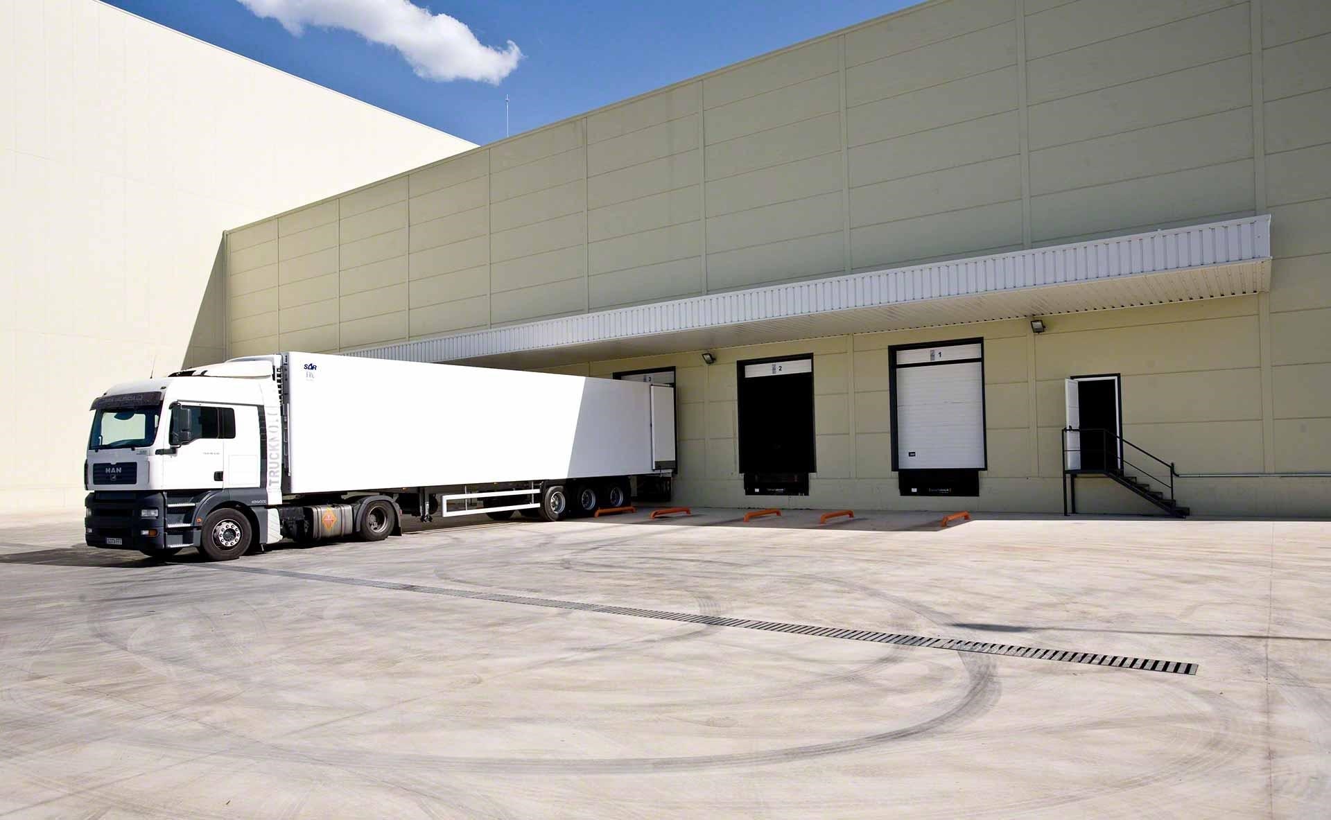 Laden en lossen zijn essentieel bij cross docking Laden en lossen zijn essentieel bij cross docking