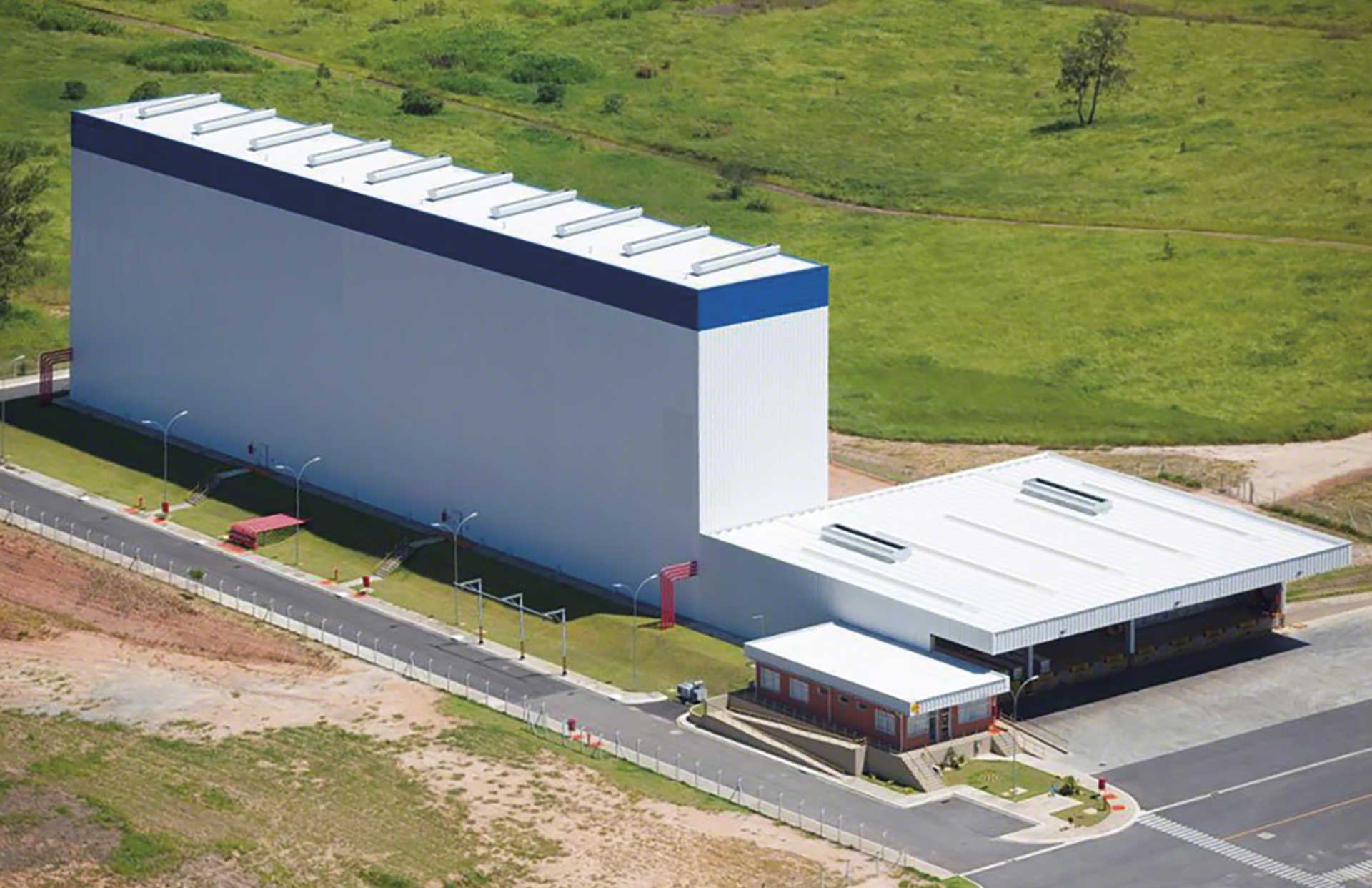 Logistiek vastgoed houdt zich bezig met de verhuur en verkoop van magazijnen Logistiek vastgoed houdt zich bezig met de verhuur en verkoop van magazijnen