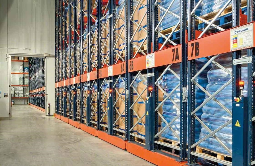 Les rayonnages mobiles Movirack ont permis d’augmenter la capacité de stockage de l’entrepôt frigorifique d’Iberfresco.