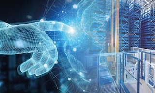 Slimme logistiek omvat het gebruik van technologieën zoals blockchain of IoT ten behoeve van magazijnen Slimme logistiek omvat het gebruik van technologieën zoals blockchain of IoT ten behoeve van magazijnen