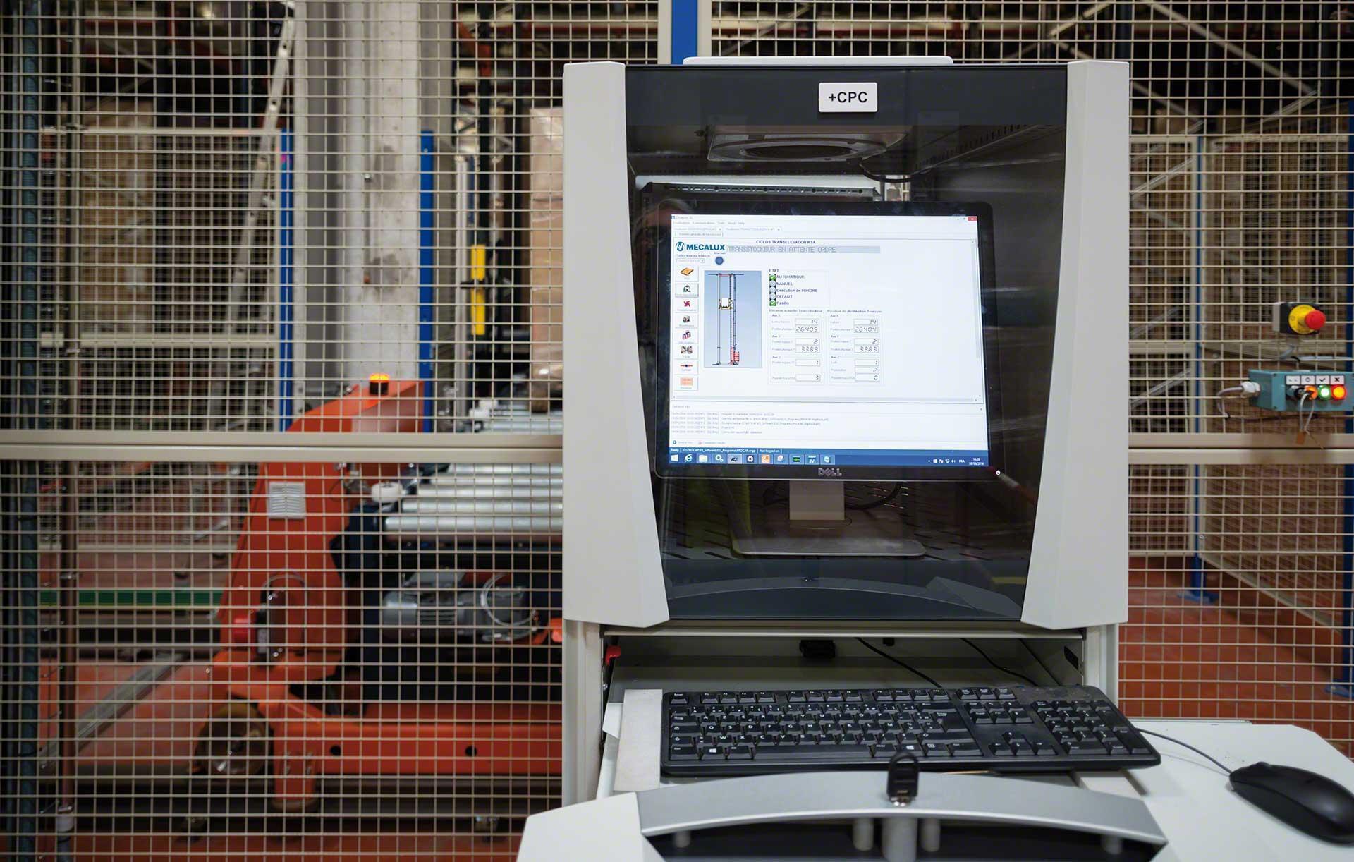 De magazijnsoftware wordt voor de ingebruikname getest De magazijnsoftware wordt voor de ingebruikname getest