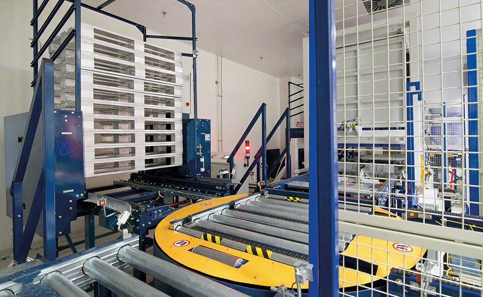 L’emballage des produits de Novartis a lieu à l'étage supérieur