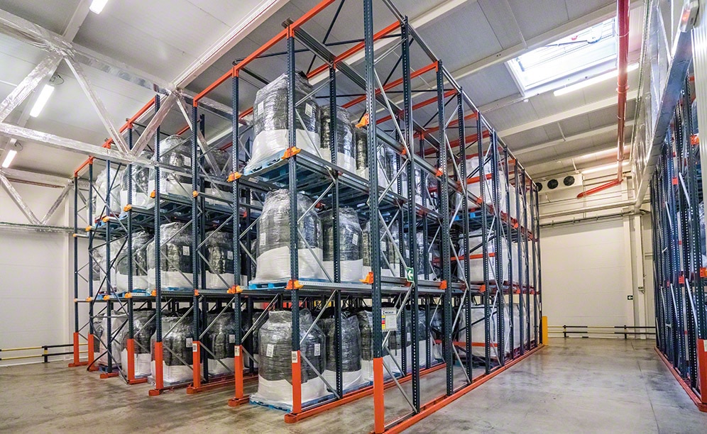 Blocs de rayonnages à palettes par accumulation drive-in Blocs de rayonnages à palettes par accumulation drive-in