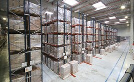L’entrepôt de SAGA a France peut stocker plus de 42 000 palettes