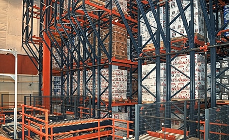 Trois transstockeurs et Easy WMS augmentent les performances d'un centre de distribution de boissons alcoolisées aux États-Unis Trois transstockeurs et Easy WMS augmentent les performances d'un centre de distribution de boissons alcoolisées aux États-Unis