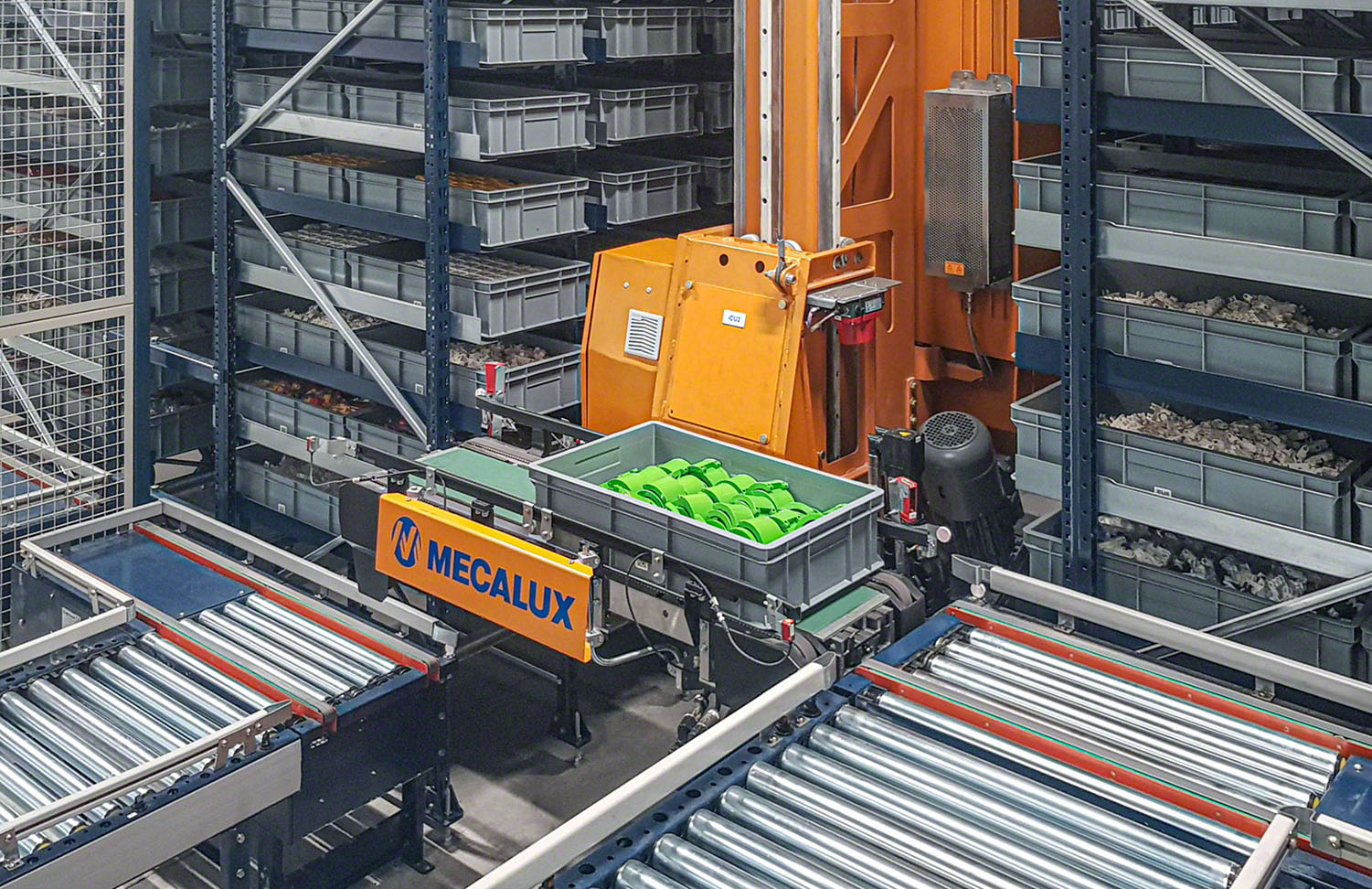 Het nieuwe automatische warehouse voor magazijnbakken van Clics Toys in België