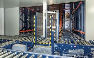 Conveyor system and automated picking in the Delaviuda warehouse