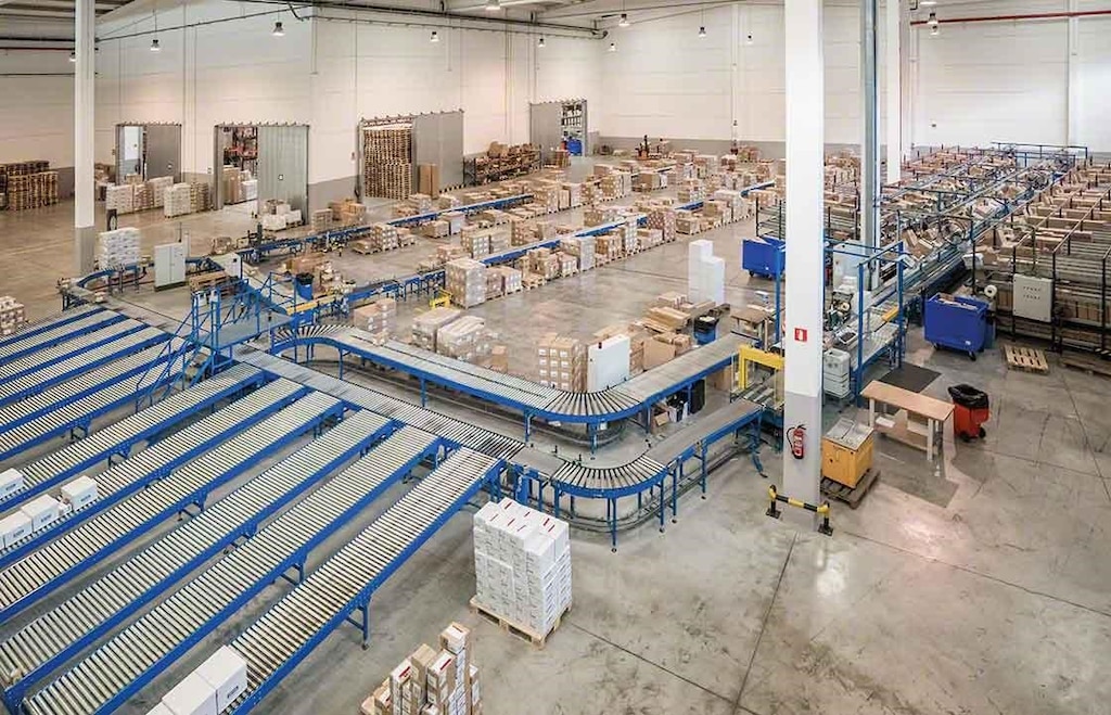 Organiser les différentes zones de l’entrepôt efficacement contribue à la l’efficacité de la gestion des retours clients. Organiser les différentes zones de l’entrepôt efficacement contribue à la l’efficacité de la gestion des retours clients.
