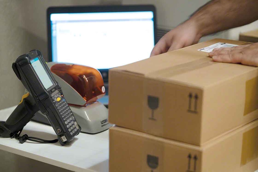L’optimisation logistique des processus avec un WMS est une bonne pratique du Lean logistics qui permet de standardiser les tâches. L’optimisation logistique des processus avec un WMS est une bonne pratique du Lean logistics qui permet de standardiser les tâches.