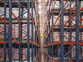 Grupo Rica versterkt hun logistiek met het eerste automatische magazijn in de Dominicaanse Republiek.