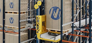 Liften verplaatsen de shuttles van het ene naar het andere niveau