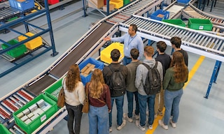 « Learning factory » en logistique : l’expérience immersive dans un entrepôt automatisé