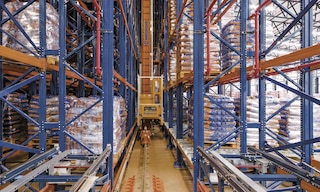 Automatische magazijnkranen verhogen de productiviteit in warehouses Automatische magazijnkranen verhogen de productiviteit in warehouses