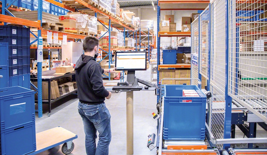 De Warehouse Management Software Easy WMS van Mecalux zorgt voor een nauwkeurige beheersing van de goederenstromen in het magazijn