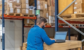 Software voor magazijn voorraadbeheer is een applicatie waarmee de inkomende en uitgaande artikelen worden geregistreerd Software voor magazijn voorraadbeheer is een applicatie waarmee de inkomende en uitgaande artikelen worden geregistreerd