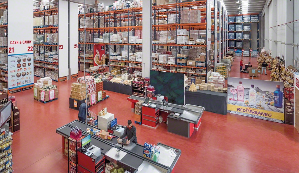 Store Fulfillment is een module die de inventaris opmaakt en de voorraden van het magazijn en de fysieke winkels beheert