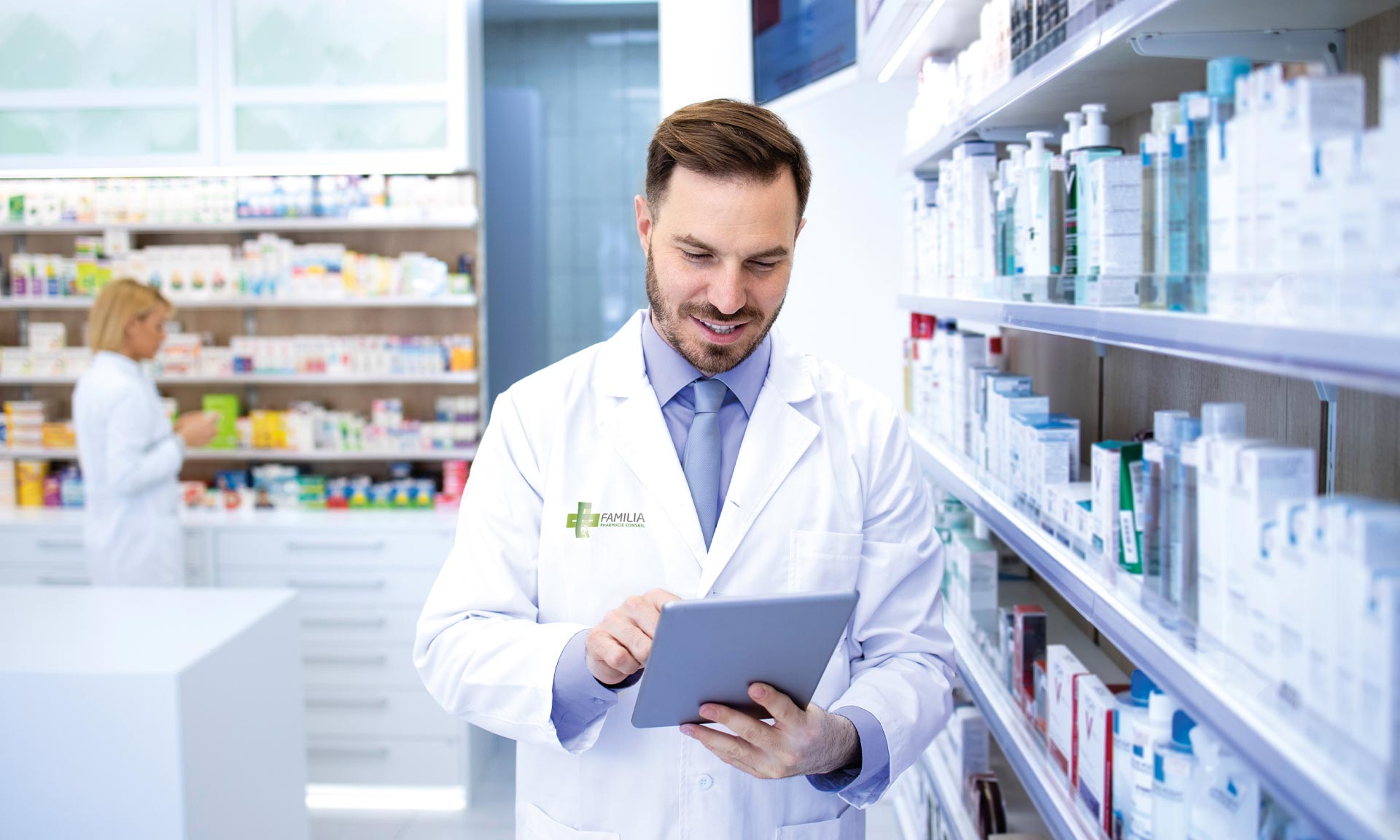 EPC Familia approvisionne 120 pharmacies par jour avec Easy WMS EPC Familia approvisionne 120 pharmacies par jour avec Easy WMS