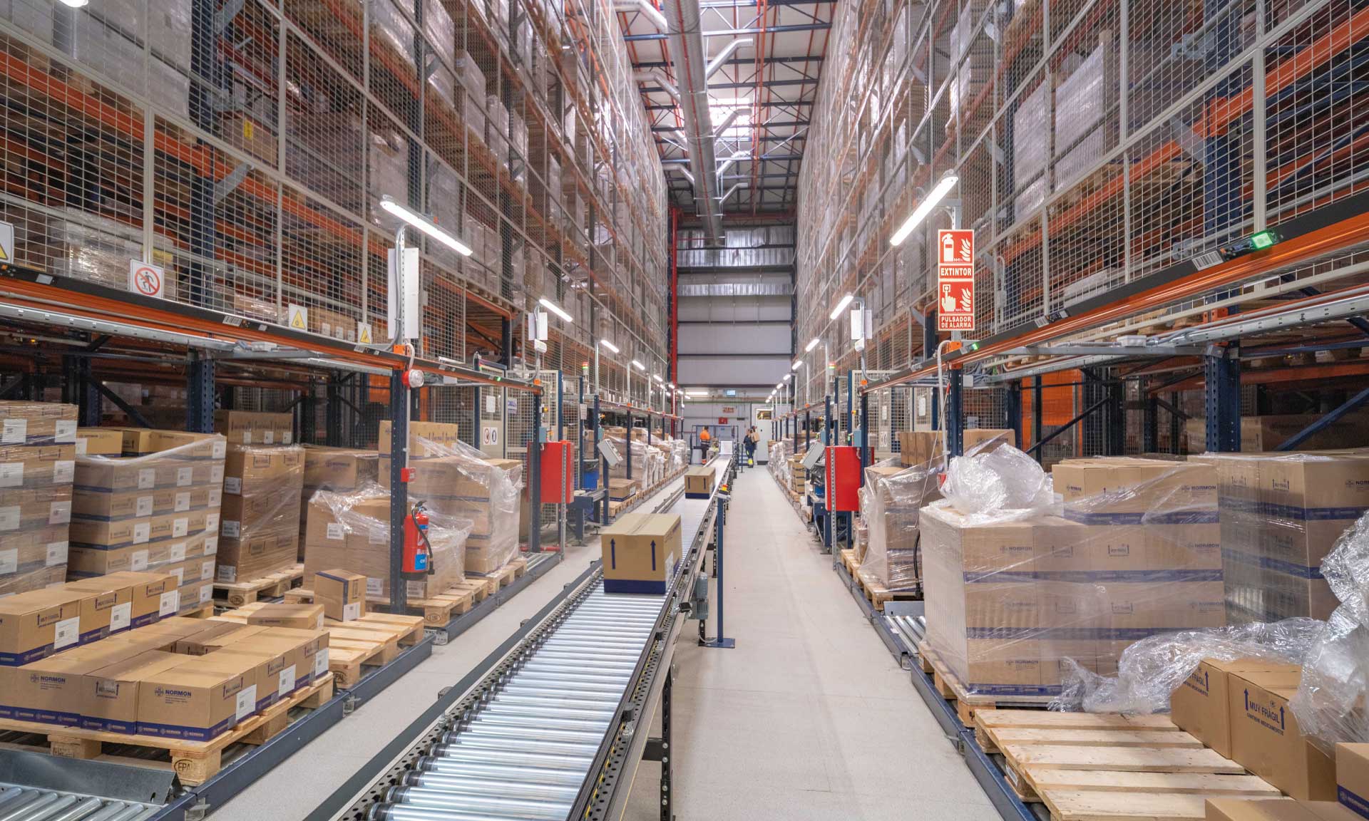 Normon gère jusqu’à un million de médicaments par jour grâce aux technologies de Mecalux