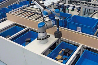Dankzij orderpick robots kunnen delicate producten in de farmaceutische industrie veilig verwerkt worden
