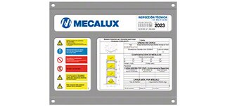 Het typeplaatje bevat technische informatie over de pushback stellingen