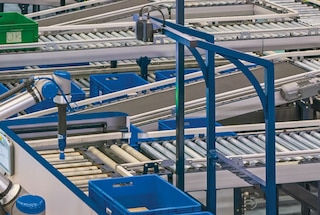 Le logiciel de vision identifie le produit à extraire et détermine la meilleure façon de procéder