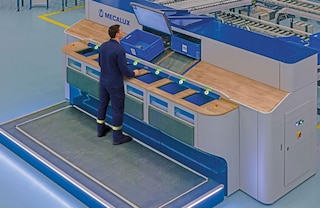 Pour préparer les commandes, les opérateurs suivent les instructions d’Easy WMS